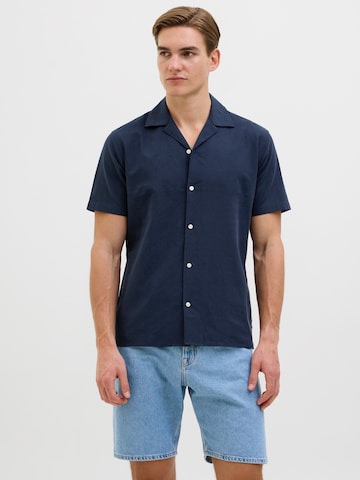 Coupe regular Chemise 'JREBMOSS SUNNY RESORT' JJ Rebel en bleu : devant