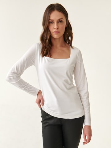Camicia da donna 'Noka' di TATUUM in bianco: frontale