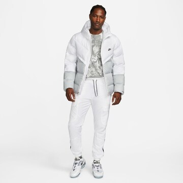 Nike Sportswear Зимно яке в сиво