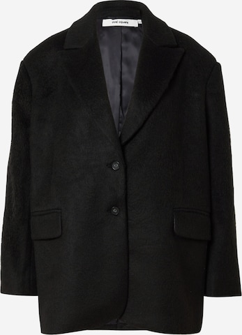 Oval Square Blazer in Black: front