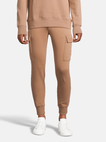 Effilé Pantalon cargo AÉROPOSTALE en marron : devant