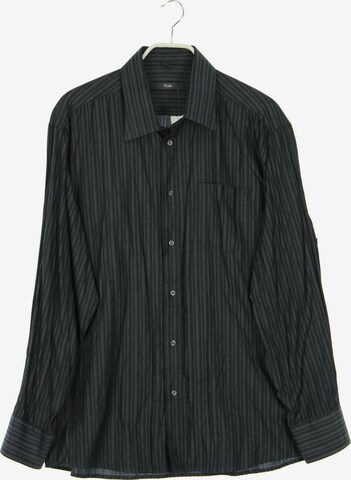 TCM Button Up Shirt in XS in Grey: front