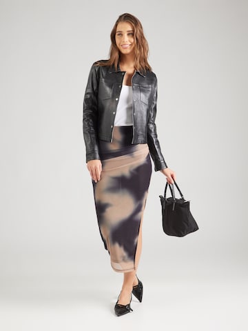 Haut Monki en noir