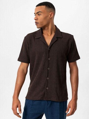 Coupe regular Chemise Antioch en marron