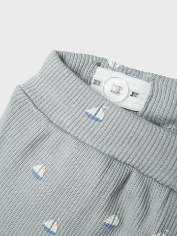 Tapered Pantaloni 'NBMFROM' di NAME IT in grigio