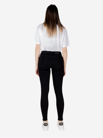 ARMANI EXCHANGE - Skinny Vaquero 'XW000123 AF10866' en negro