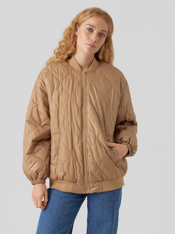 VERO MODA Between-Season Jacket in Brown: front