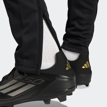 ADIDAS PERFORMANCE Slimfit Sporthose 'Squadra 25' in Schwarz