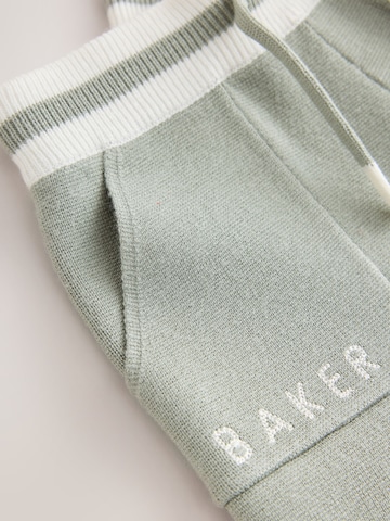 Baker by Ted Baker - Conjunto en verde
