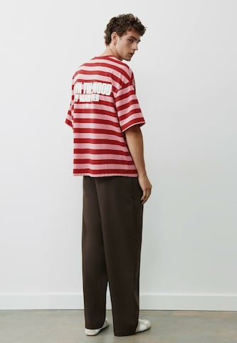 Pull&Bear Ohlapna forma Hlače z naborki | rjava barva
