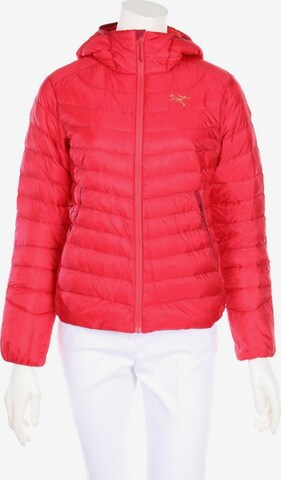 Arcteryx Jacket & Coat in XS in Red: front