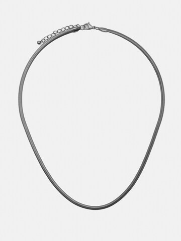 Chaîne Pull&Bear en argent