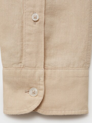 Coupe regular Chemise 'Avispa' MANGO MAN en beige
