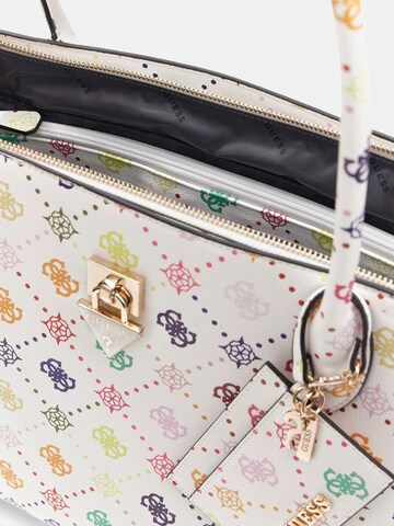 GUESS Handtasche 'Patsie' in Mischfarben