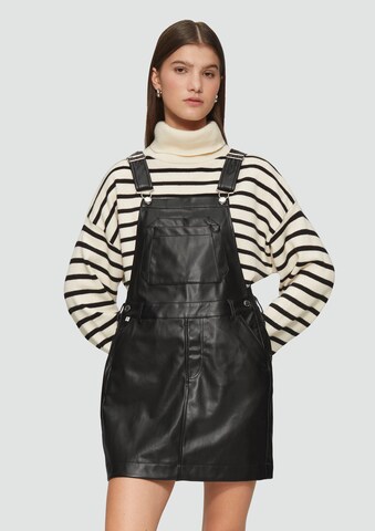 QS Dungaree skirt in Black: front