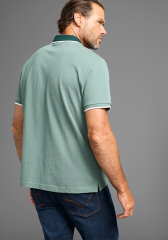 Man's World Shirt in Green