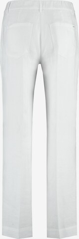 GERRY WEBER Regular Bügelfaltenhose in Weiß
