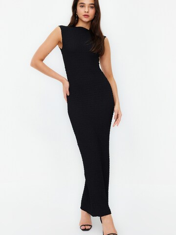 Trendyol Kleid in Schwarz: Vorderseite