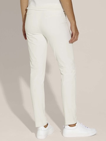 MADELEINE Slimfit Broek in Wit