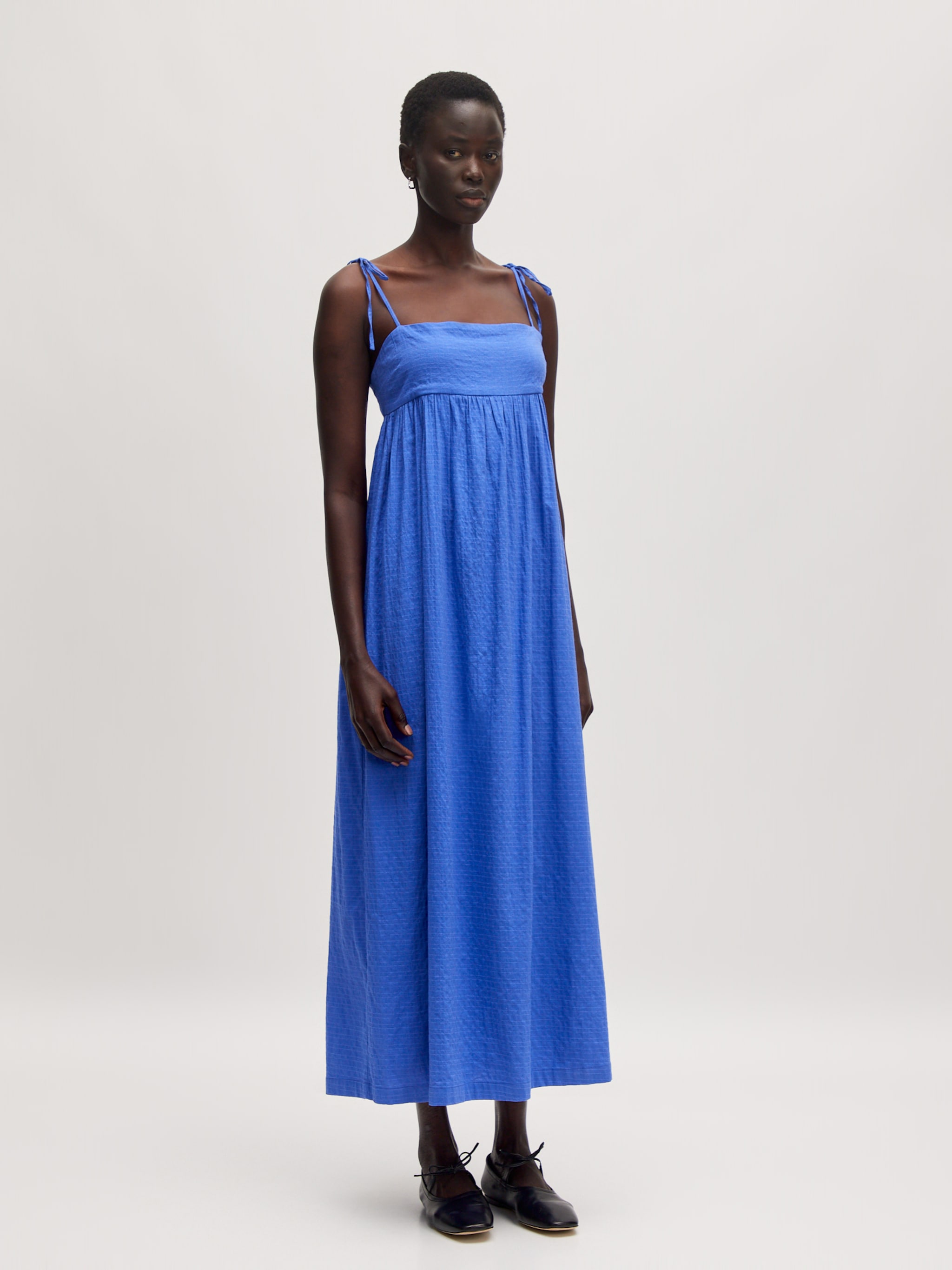 EDITED Produkter Kjole 'Alida' blå