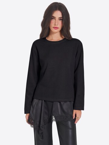 Imily Bela T-shirt i svart: framsida