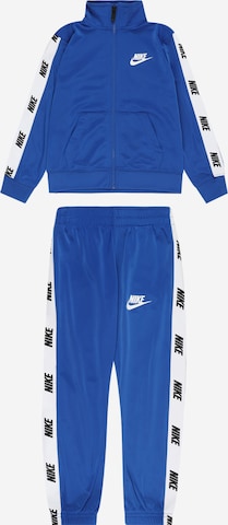 Nike Sportswear Strój do biegania w kolorze niebieski: przód