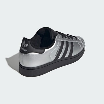Baskets basses 'Superstar II' ADIDAS ORIGINALS en argent