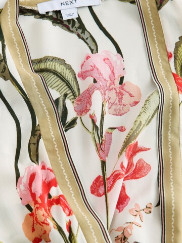 Next Kimono värissä valkoinen