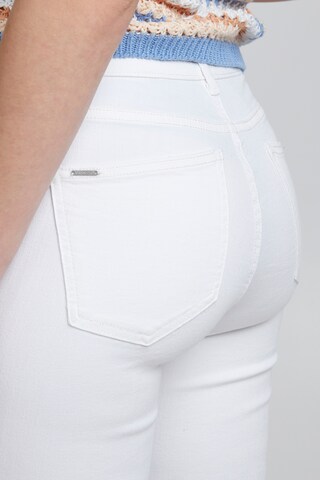 b.young Slim fit Jeans ' BYLOLA BYLUNI' in White