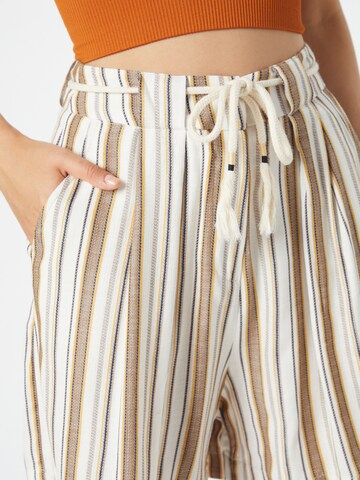 Koton Loose fit Pleat-front trousers in Brown
