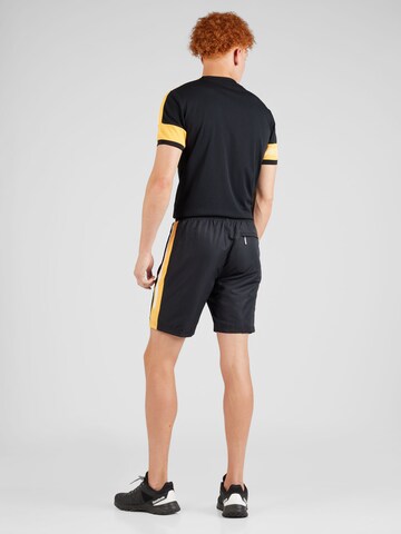 Sergio Tacchini Regular Sportshorts in Schwarz