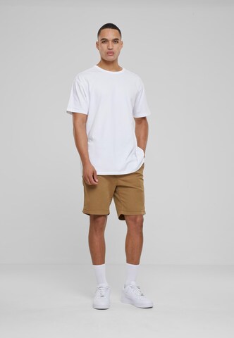 regular Pantaloni di Urban Classics in marrone