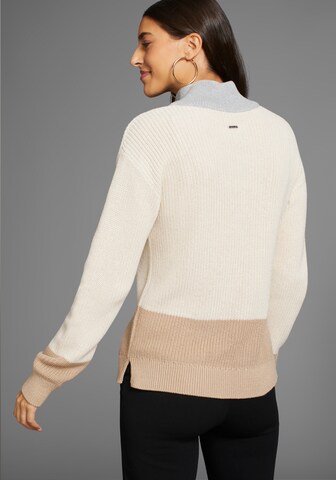 LAURA SCOTT Sweater in Beige