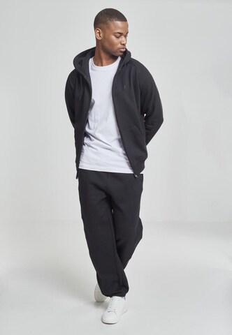 Urban Classics Sweatsuit in Black: front