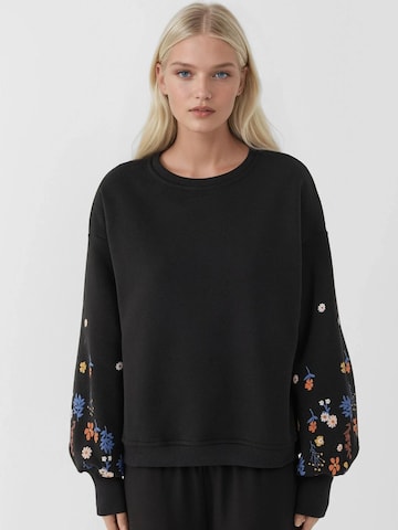 Hiccup Sweatshirt in Black