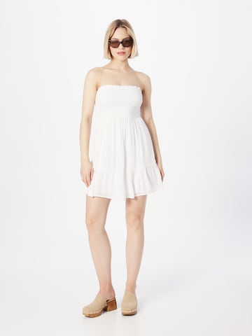 HOLLISTER - Vestido de verano en blanco