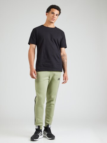 ADIDAS SPORTSWEAR Tapered Broek 'Essential' in Groen