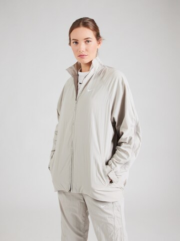 Nike Sportswear Демисезонная куртка в Серый: спереди