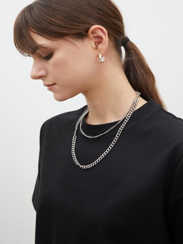 MANUKA Shirt in Black