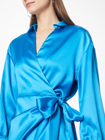 Gina Tricot Košilové šaty 'Kim' – modrá