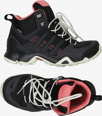 ADIDAS TERREX Stiefelette 37,5 in Schwarz: Vorderseite