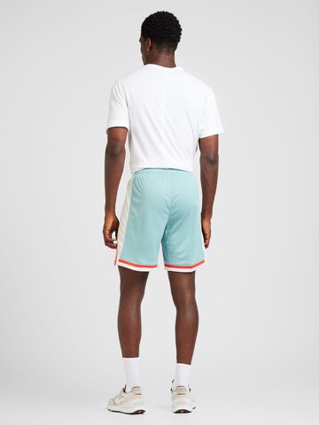 NIKE - Regular Calças de desporto em verde