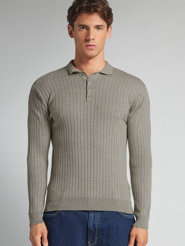 IUMAN Intimissimi Sweater in Grey: front