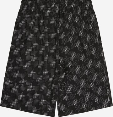 PUMA Regular Sportshorts in Schwarz