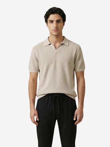 Maglietta 'GL35318' di Gianni Lupo in beige: frontale