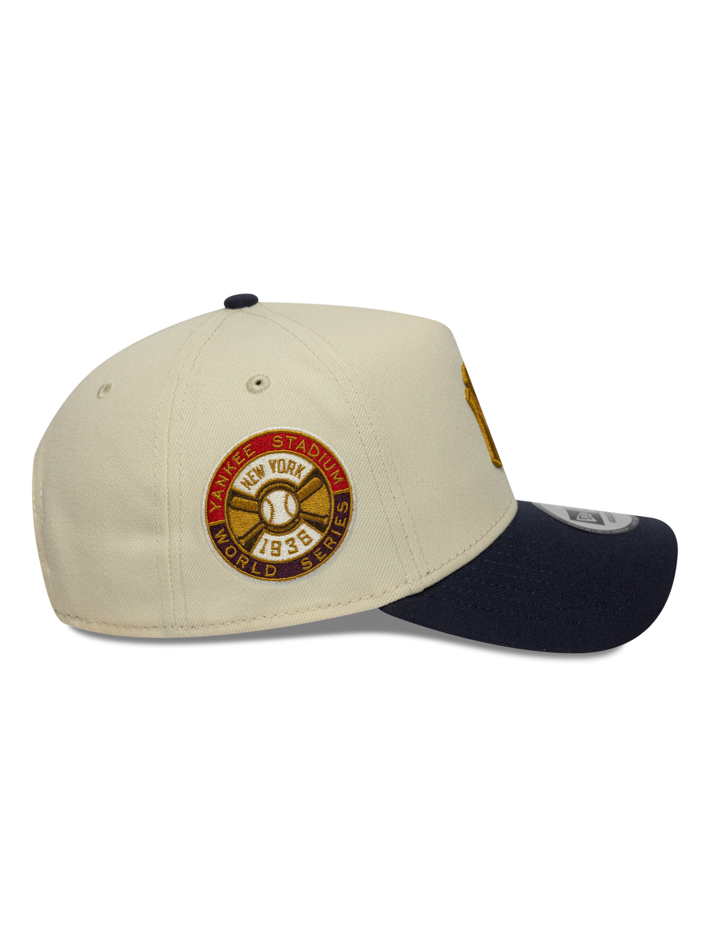 NEW ERA Sportpet '9FORTY E-Frame New York Yankees MLB World Series' in Beige