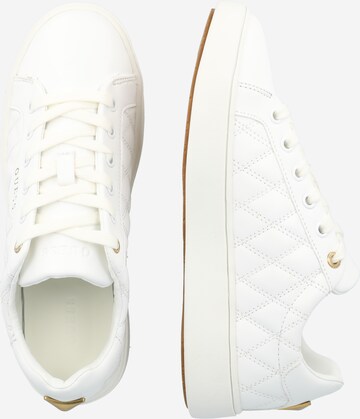GUESS Sneakers 'MELANIE' in White