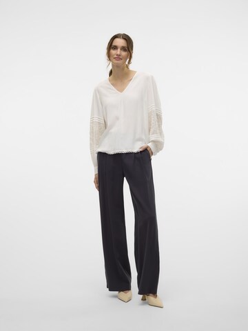 Baggy Pantalon à pince 'CARMEN' VERO MODA en bleu