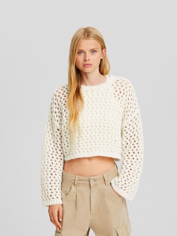 Bershka Sweater in Beige: front