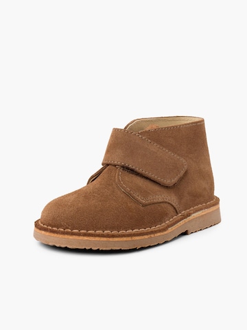 Pisamonas - Botas en marrón: frente